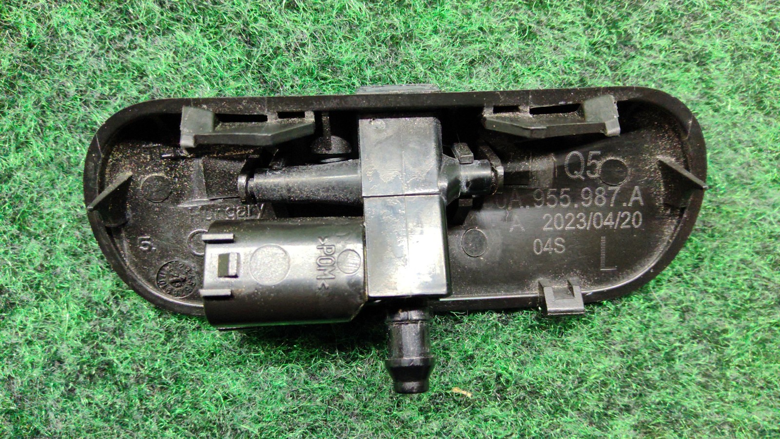 2023 Audi Q5 Left Washer Nozzle Windshield Oem 80a955987a Original