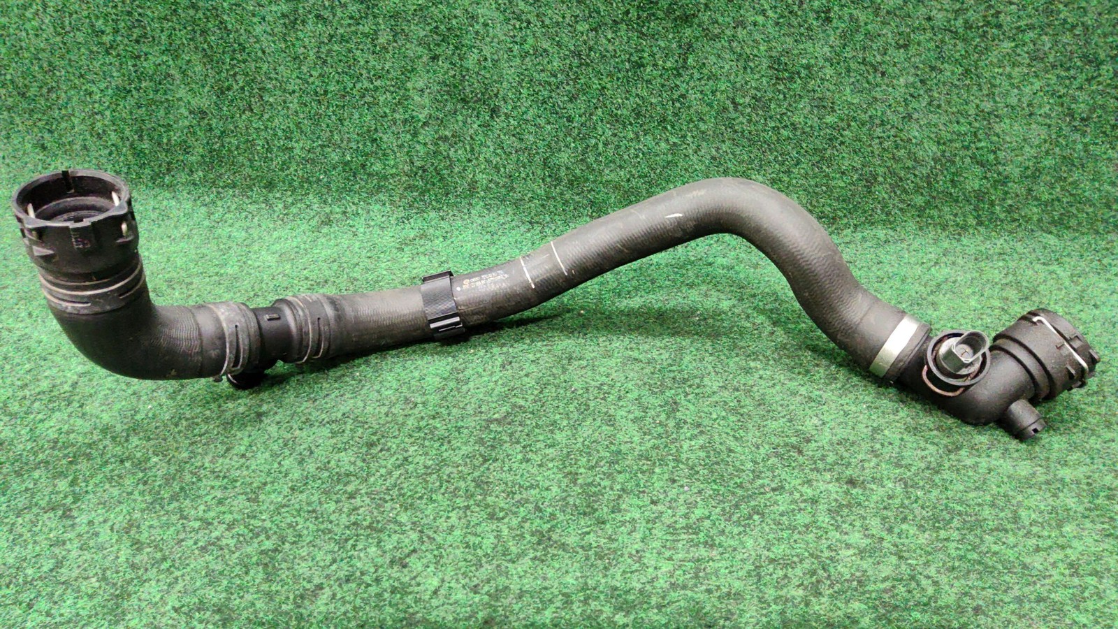 2017-2020 Audi A5 Sportback Lower Radiator Coolant Hose Oem 8w0122055bn