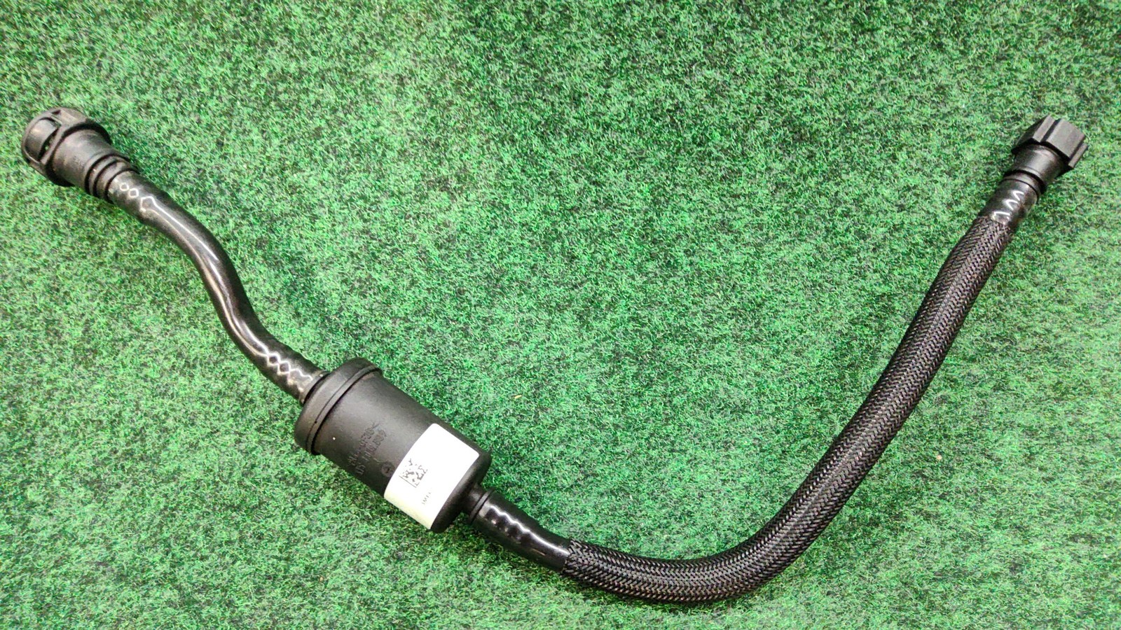 2016-2022 Bmw X1 Fuel Tank Breath Line With Resonator Oem 13908670276