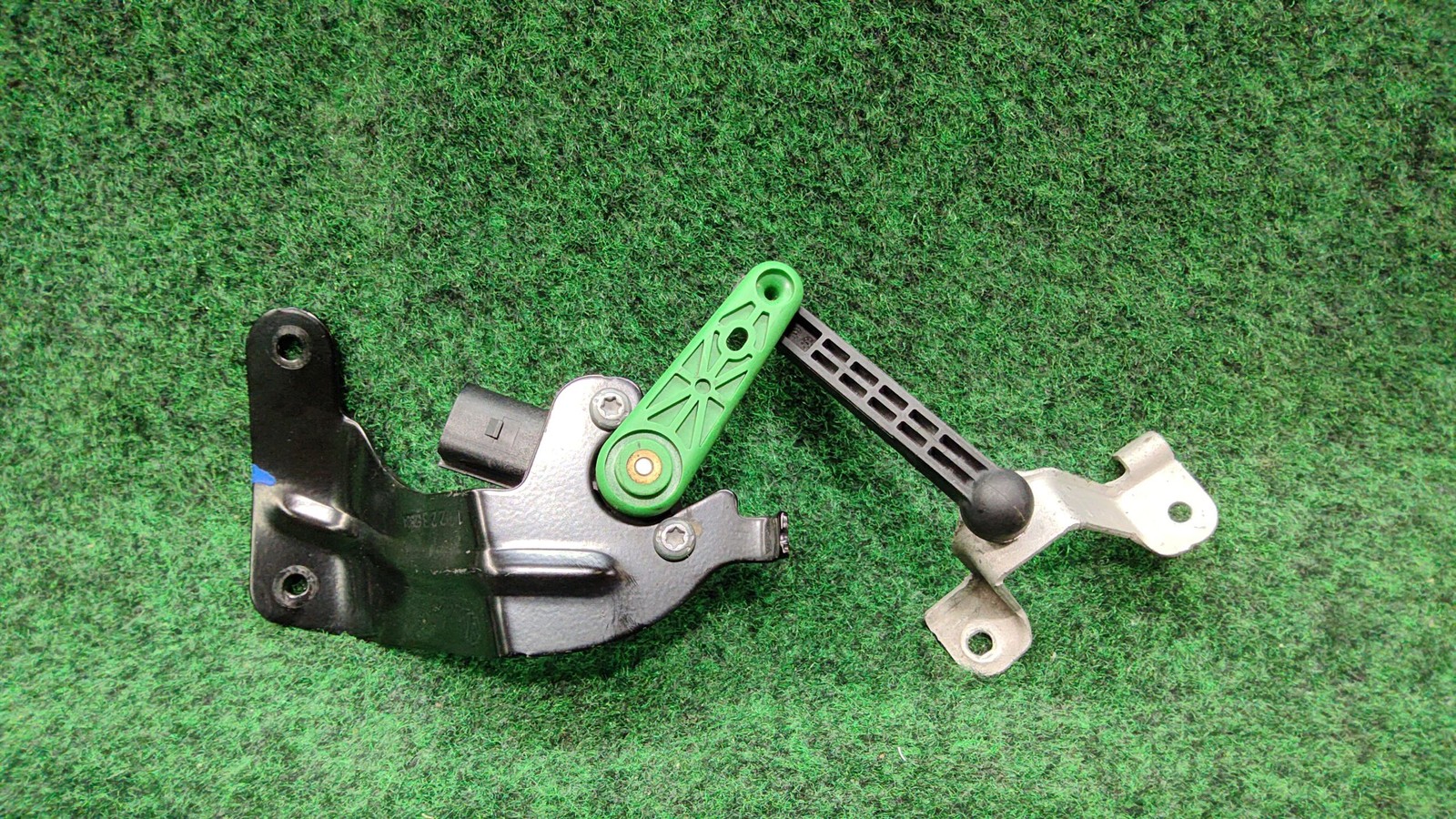 2019-2025 Audi Q3 Quattro Left Level Sensor With Poles Oem 5q0512521g