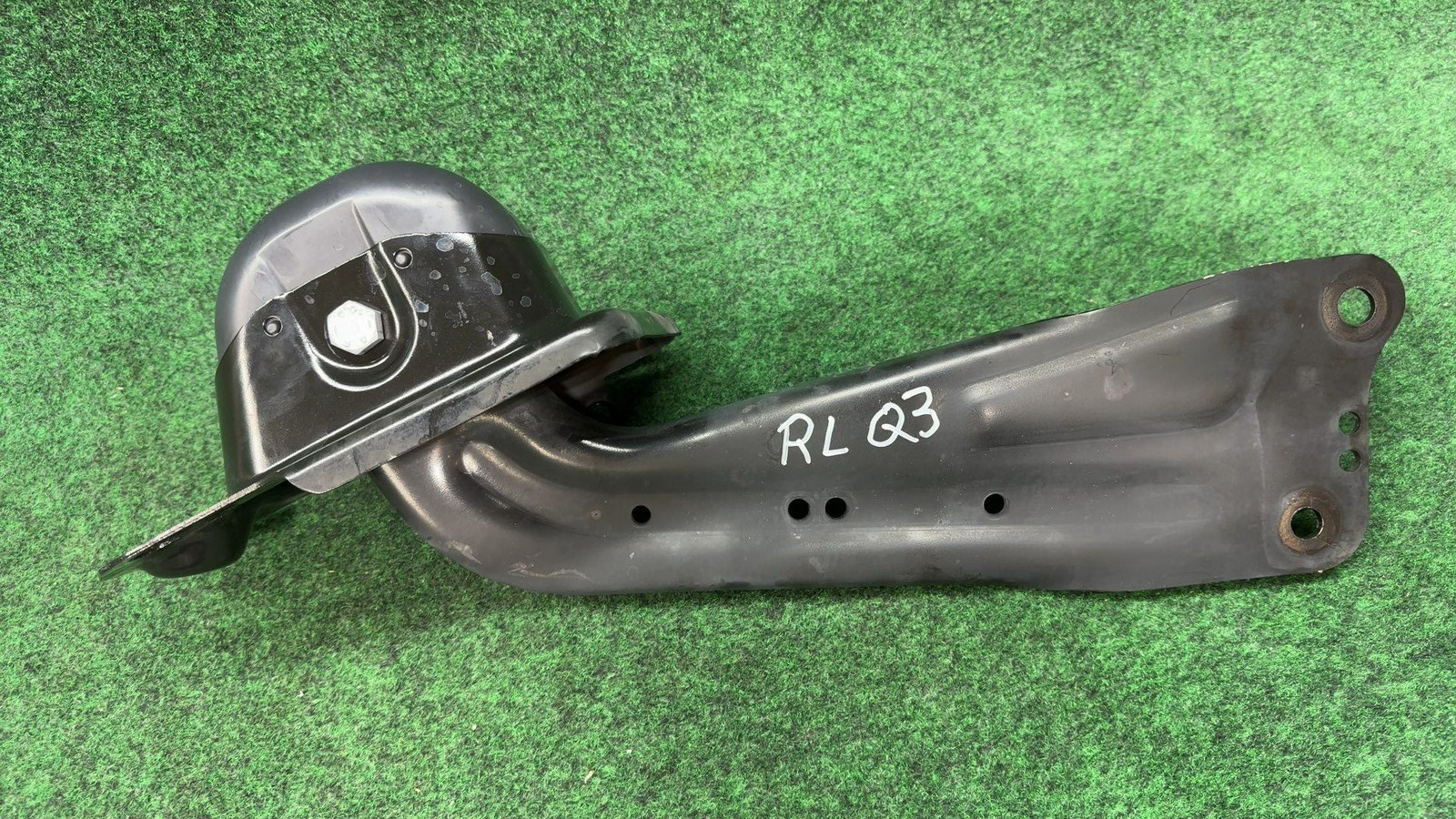 2019-2021 Audi Q3 Left Axle Guide Arm Oem 5qf505223c
