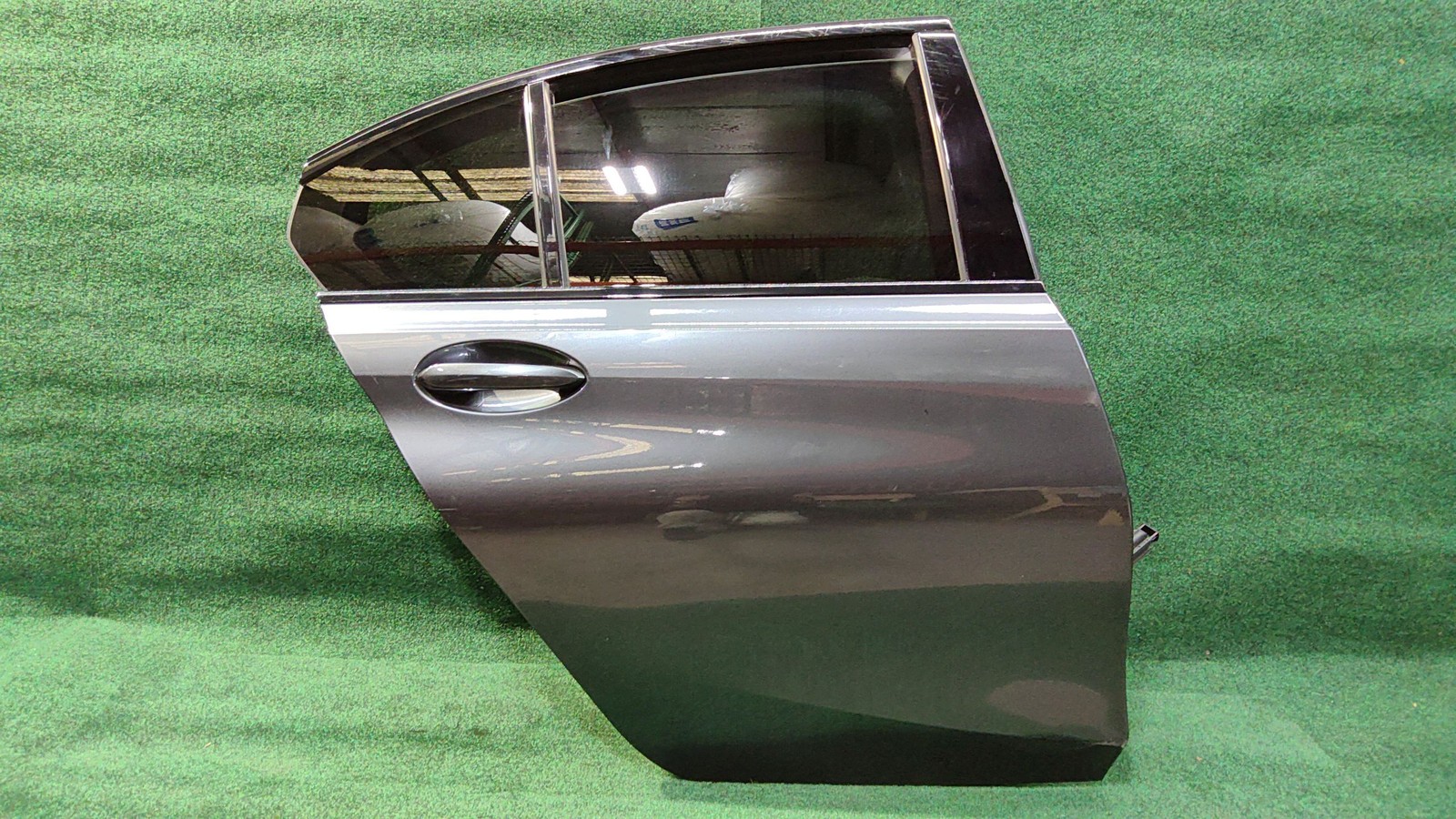 2019-2024 Bmw 330i Right Rear Door Mineral Gray Metallic/b39 Oem 41517482278