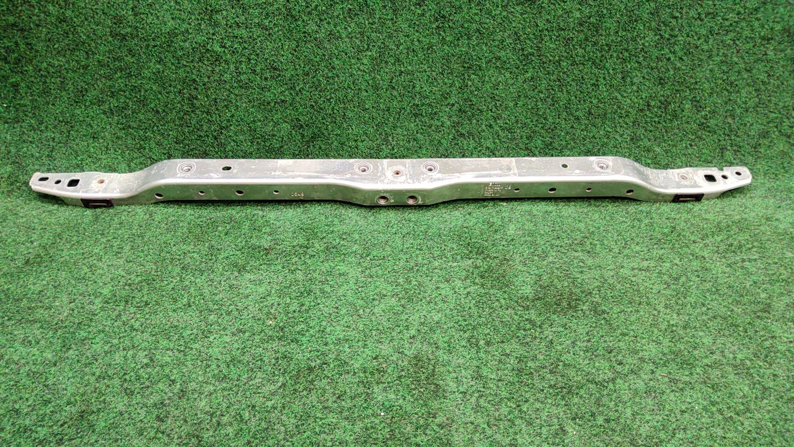 2019-2022 Bmw 330i Front Top Radiator Support Oem 51647422285