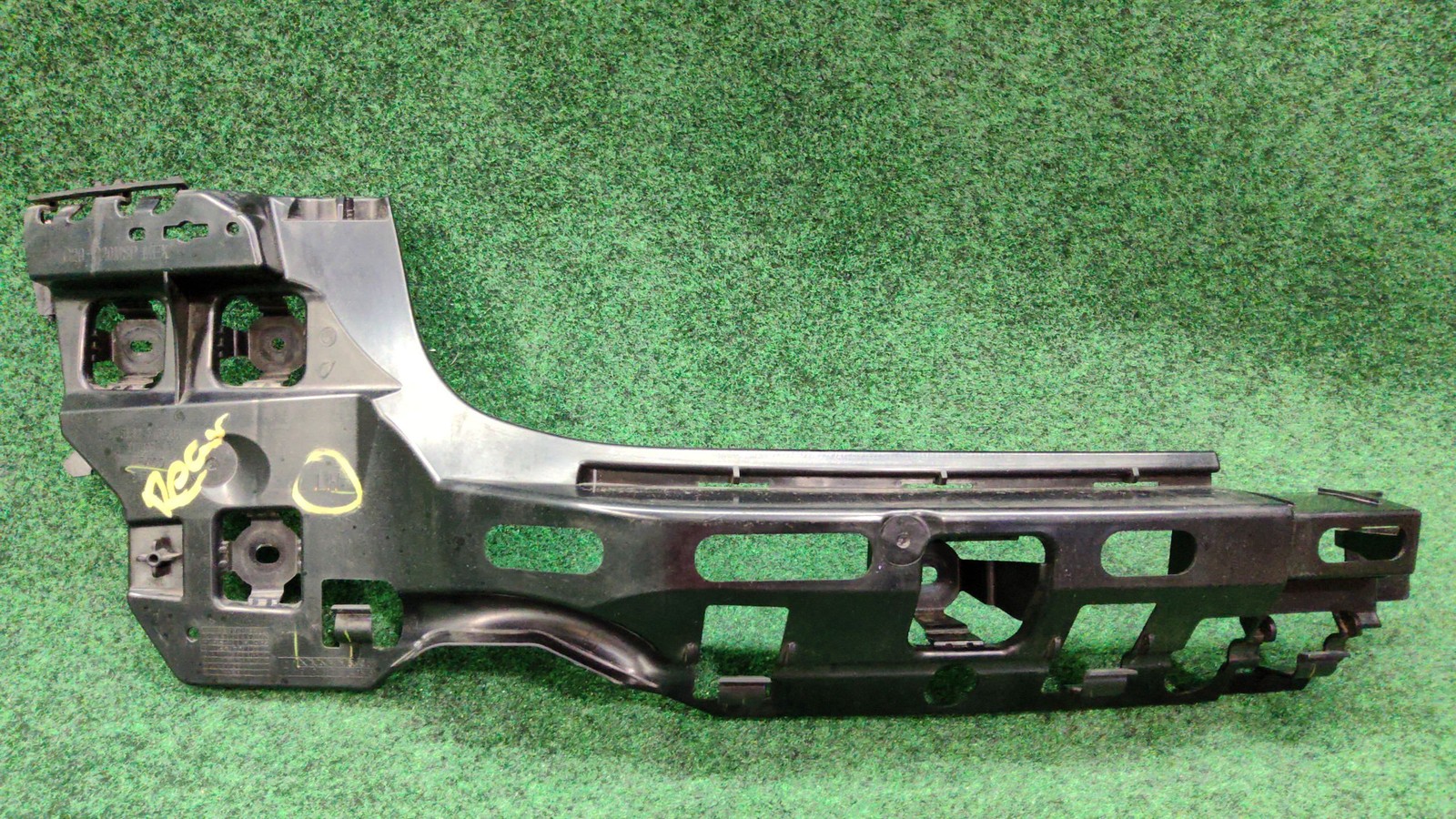 2019-2022 Bmw 330i Rear Lh Guide For Bumper Side Left Oem 51127469363