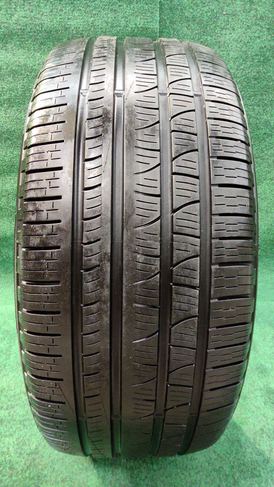 Tire Pirelli Scorpion Verde Run Flat 20' 285/45 40k Miles