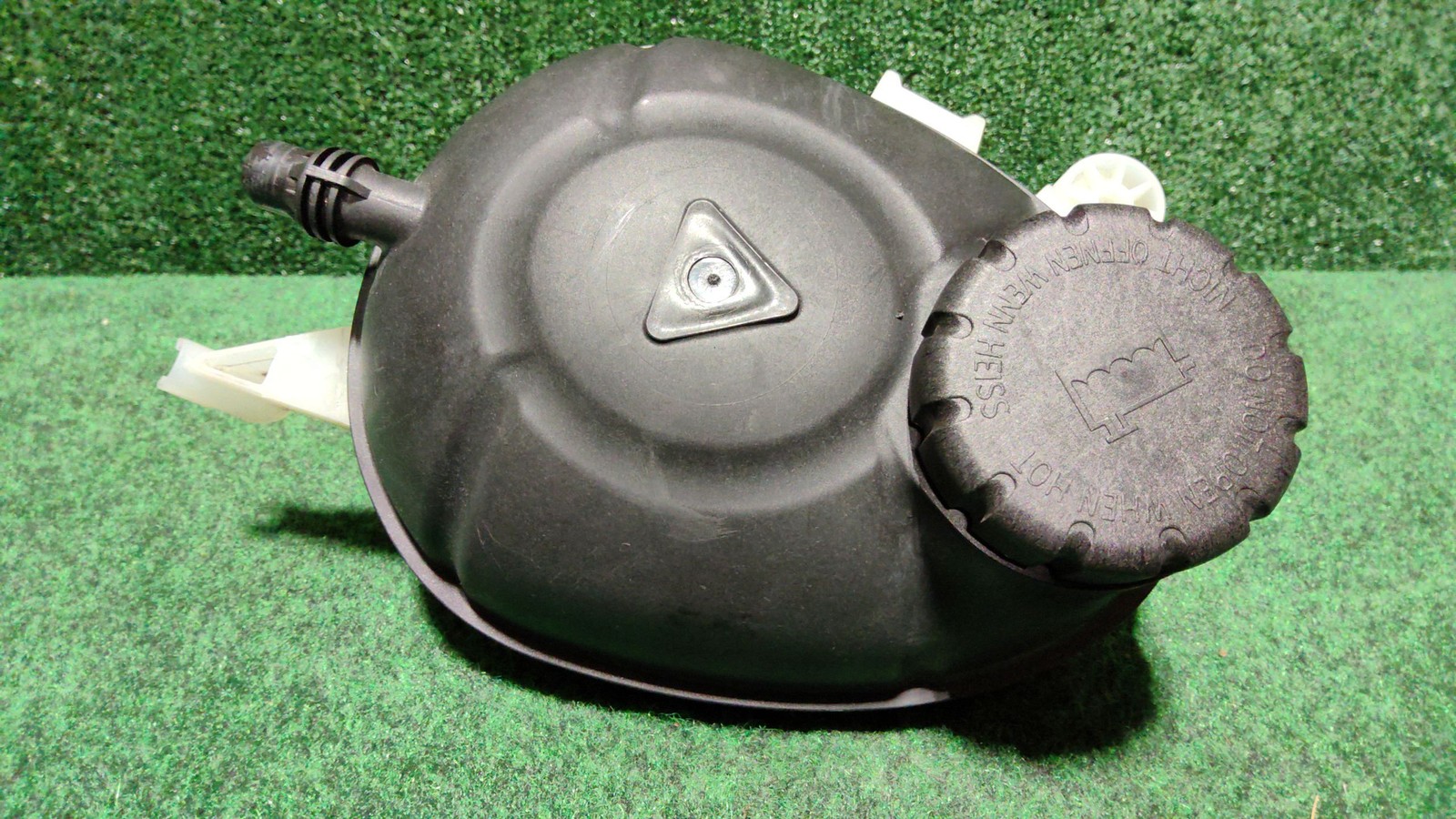 2014-2021 Mercedes Benz C300 Engine Coolant Reservoir Oem A2055000049