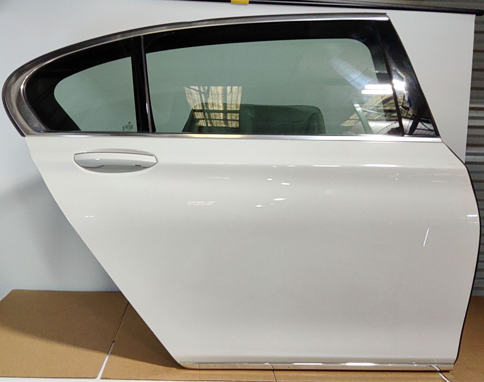2017-2022 Bmw 740i Rear Door Shell Right alpine White/300m oem 41527423702
