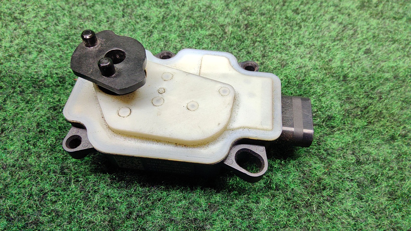 2023 Audi Q5 Radiator Air Shutter Grill Motor Actuator Oem 95b965501