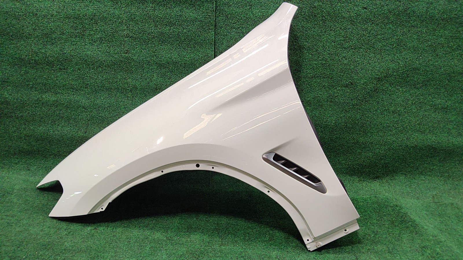 2018-2024 Bmw X3 Left Fender Alpine White 300 Oem 41007930973