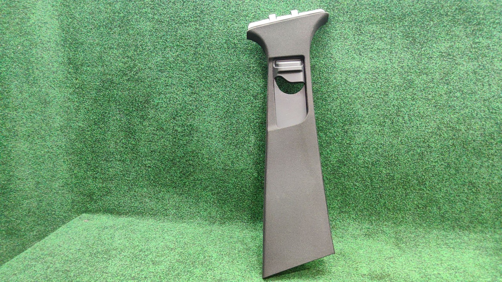 2016-2022 Mercedes Glc 300 Right Upper B-trim Panel Oem A2536901425