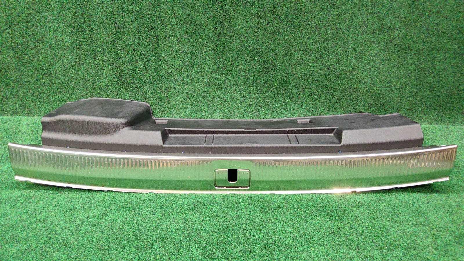 2017-2025 Audi Q7 Liftgate Trim Scuff Plate OEM 4M0864483P
