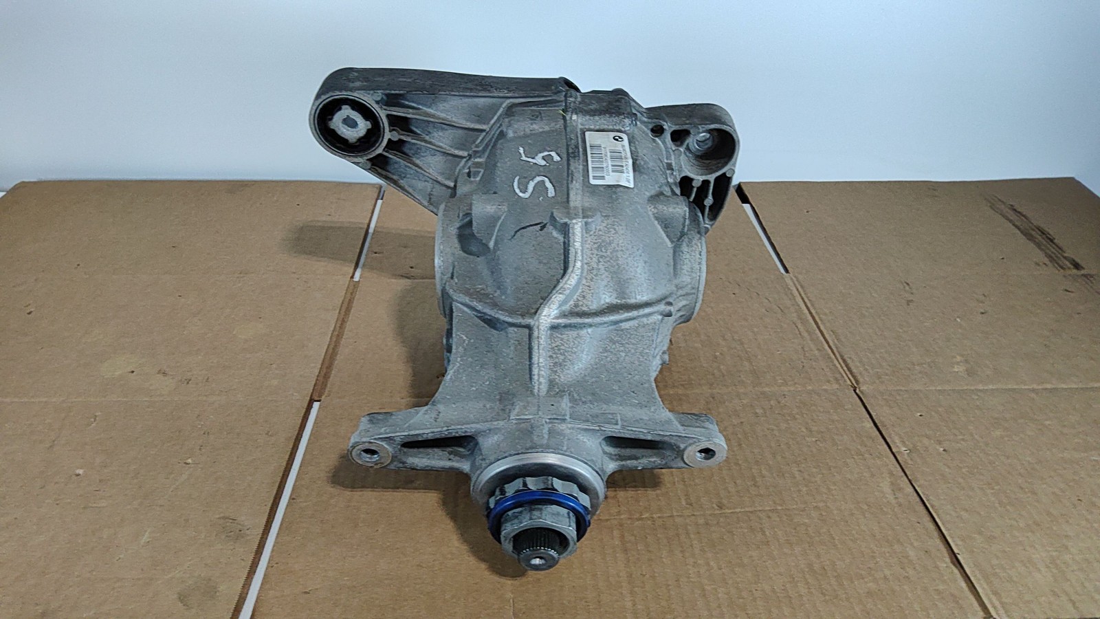 2017-2022 BMW 740i Rear Carrier/differential OEM 33108686217