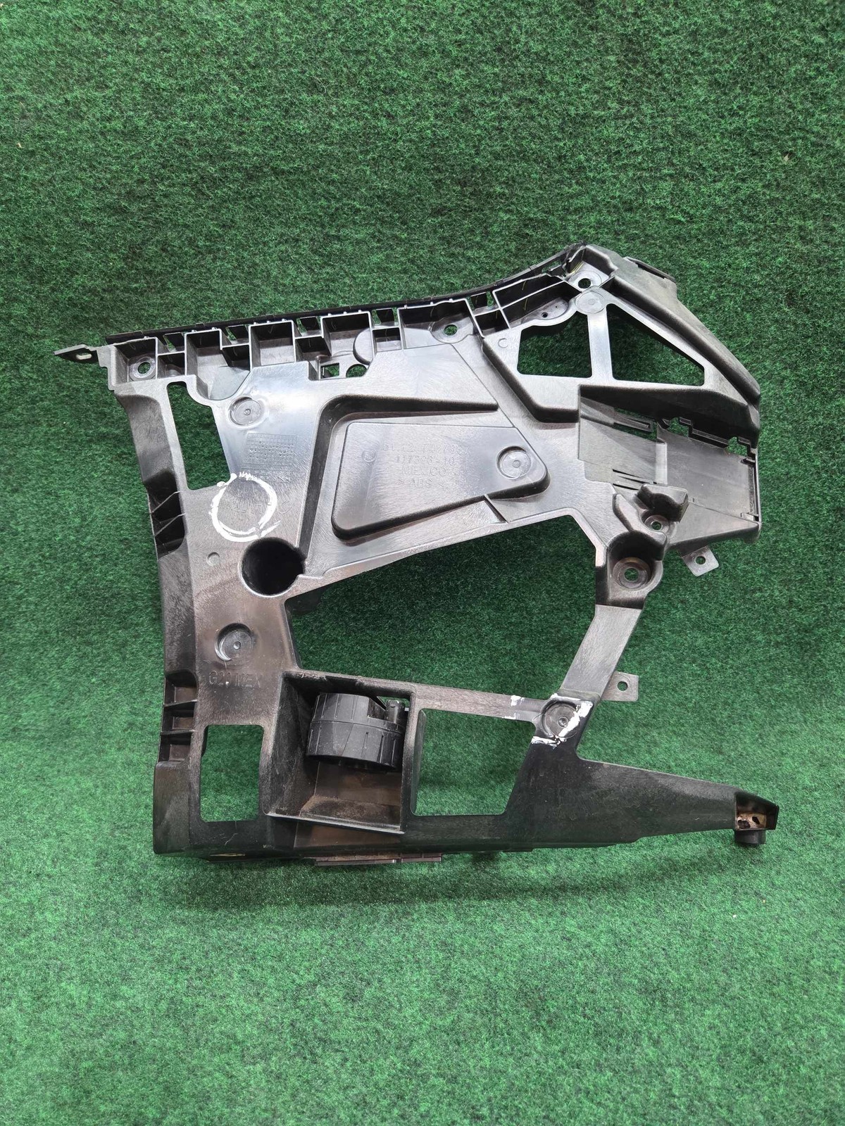 2019-2026 Bmw 330ix Left Rear Lateral Bumper Bracket Oem 51127427967