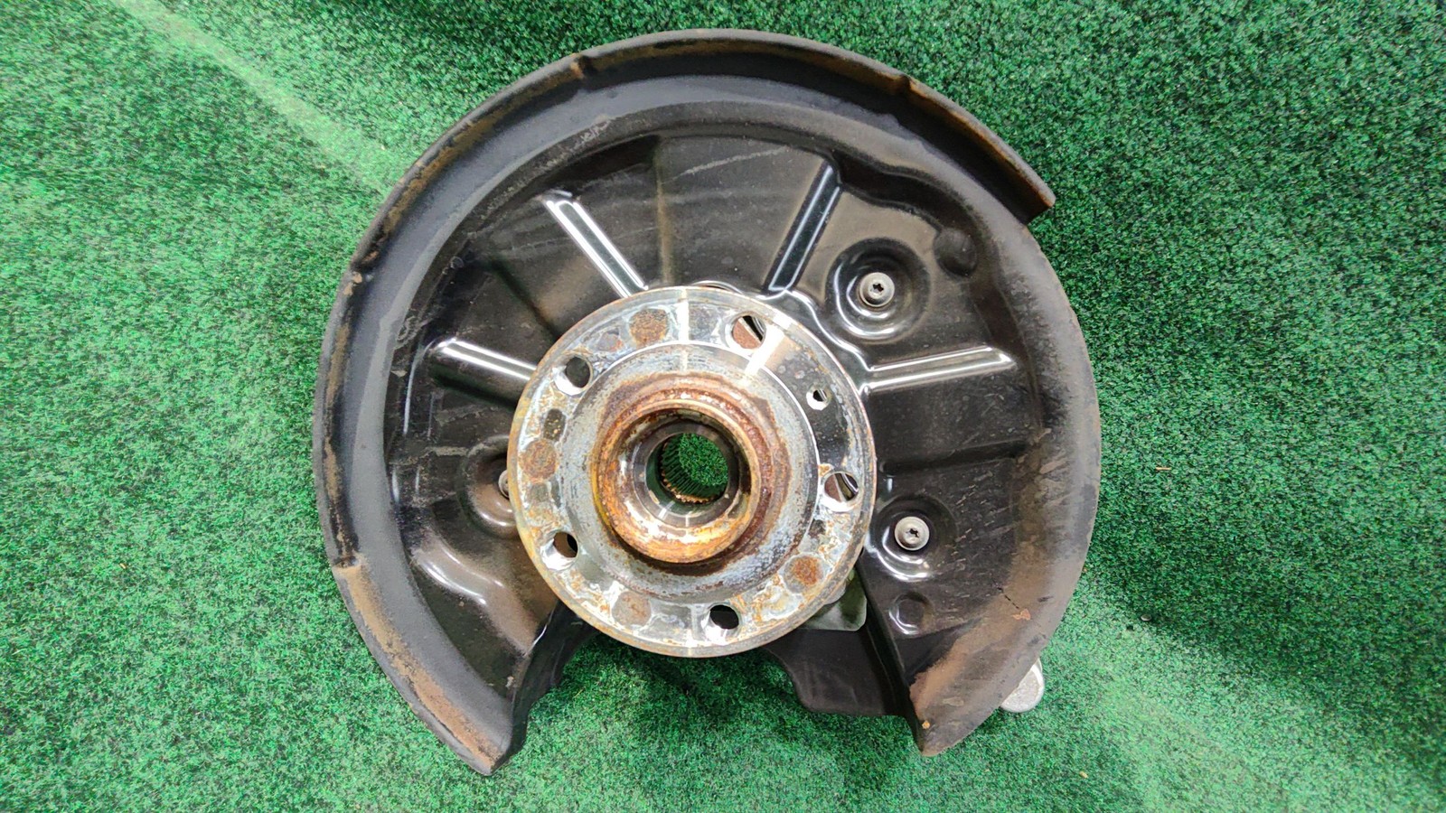 2019-2025 Audi Q3 Rear Left Suspension Knuckle Oem 5qf505435f