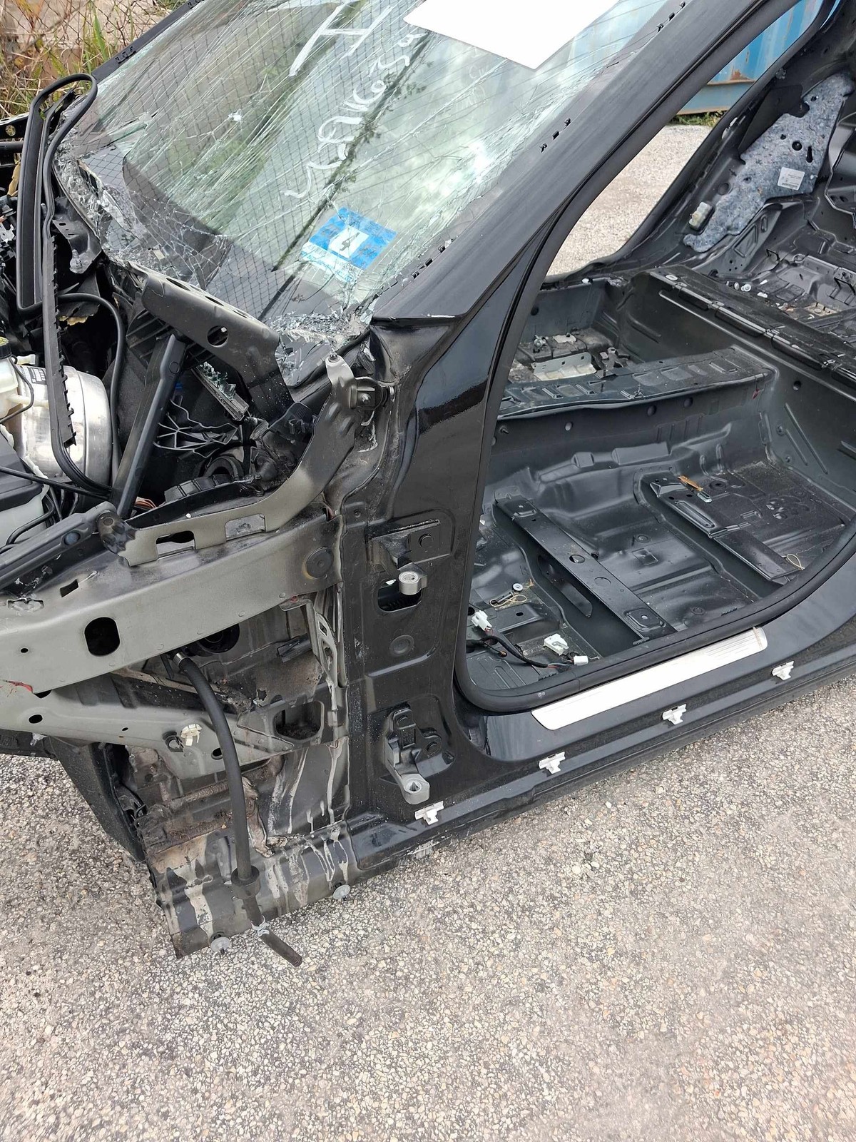 2015-2018 Mercedes Benz C300 Left A-Pillar Body Frame Black 040 OEM A2056303303
