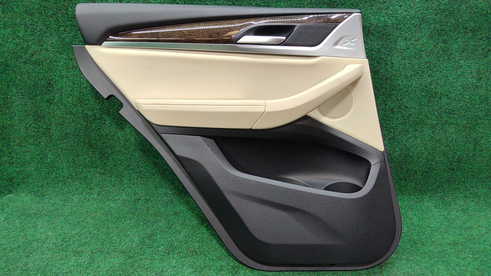 2018-2024 Bmw X3 Rear Left Door Trim Canberra Beige Khfr Oem 51427940083
