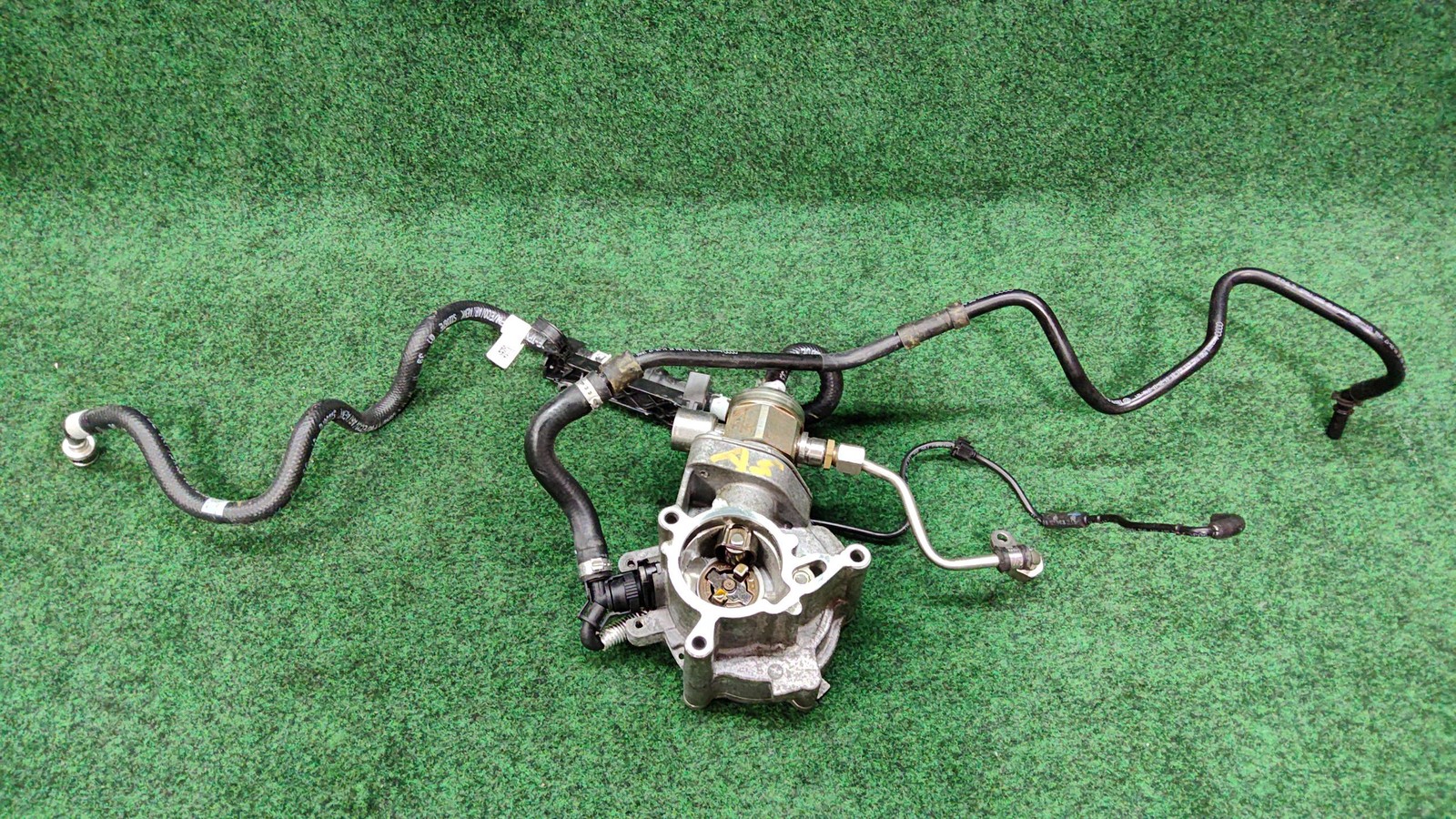 2018 Audi A5 Sportback Vacuum Pump Assembly With Lines Oem 06k145100ae