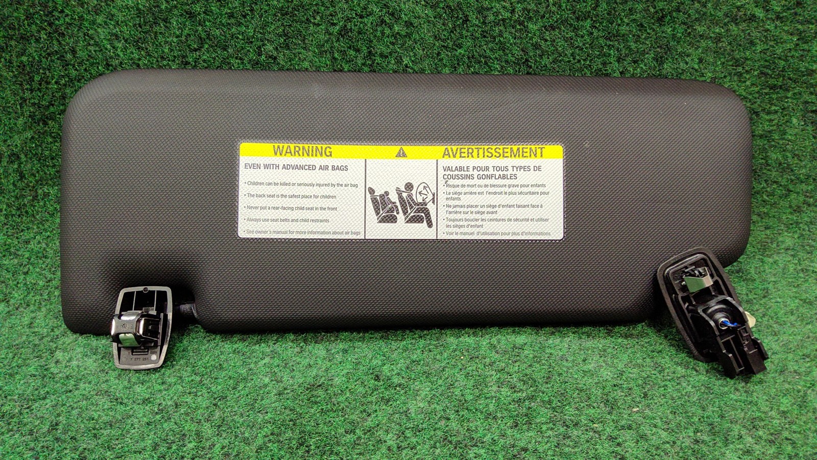 2018-2024 Bmw X3 Right Sun Visor Black Oem 51169852230