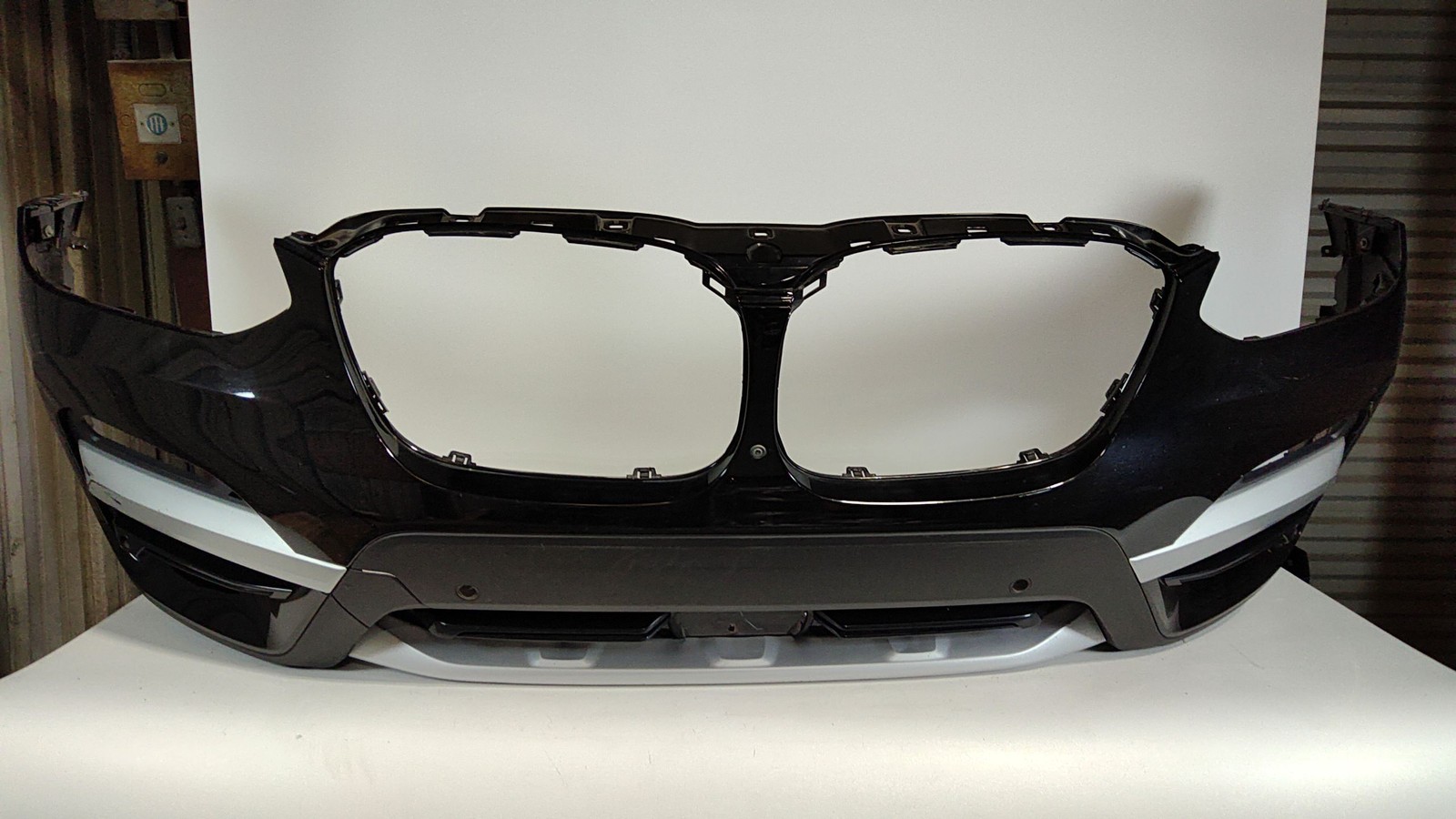 2018-2021 Bmw X3 Front Bumper Assembly Oem 51117490211 51117399900 51117399909