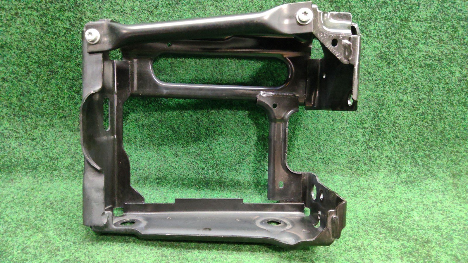 2018-2024 Bmw X3 Left Front Bumper Reinforcement Bracket Oem 51117399915