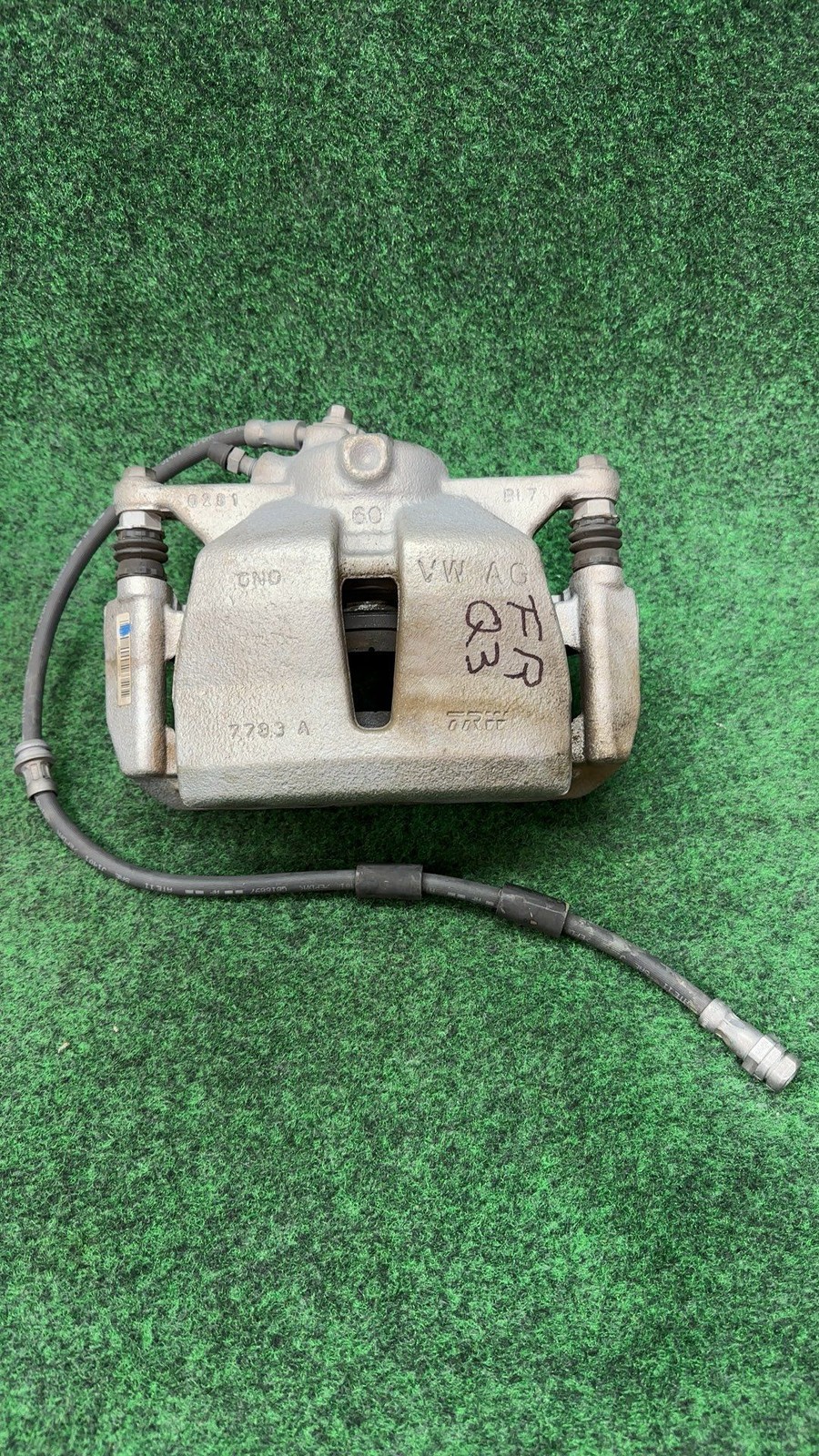 2019-2021 Audi Q3 Fromt Right Caliper Housing Oem 3c0615124