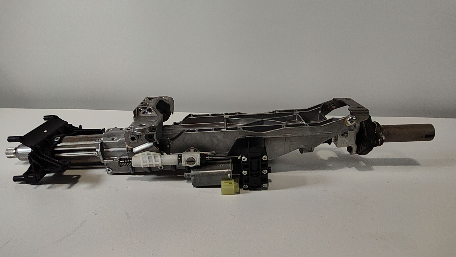 2019-2025 BMW X5 40i xDrive Steering Column Electric Adjustment OEM 32306894879