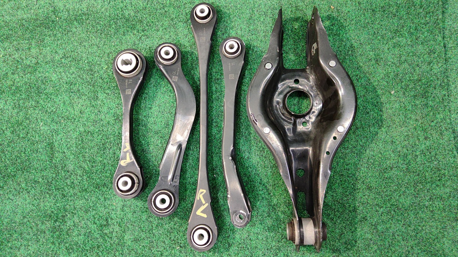 2019-2024 Bmw 330i Suspension Control Arm Rear Left Oem 33326884694 31106879659