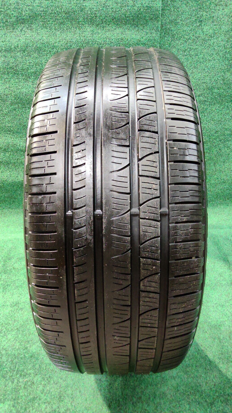 Tire Pirelli Scorpion Verde Run Flat 20' 285/45 40K Miles