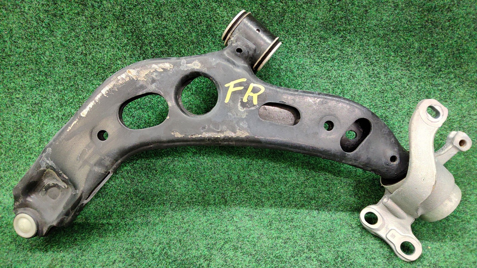 2016-2022 BMW X1 Front Right Control Arm OEM 31122785114 31126871302 31126879844