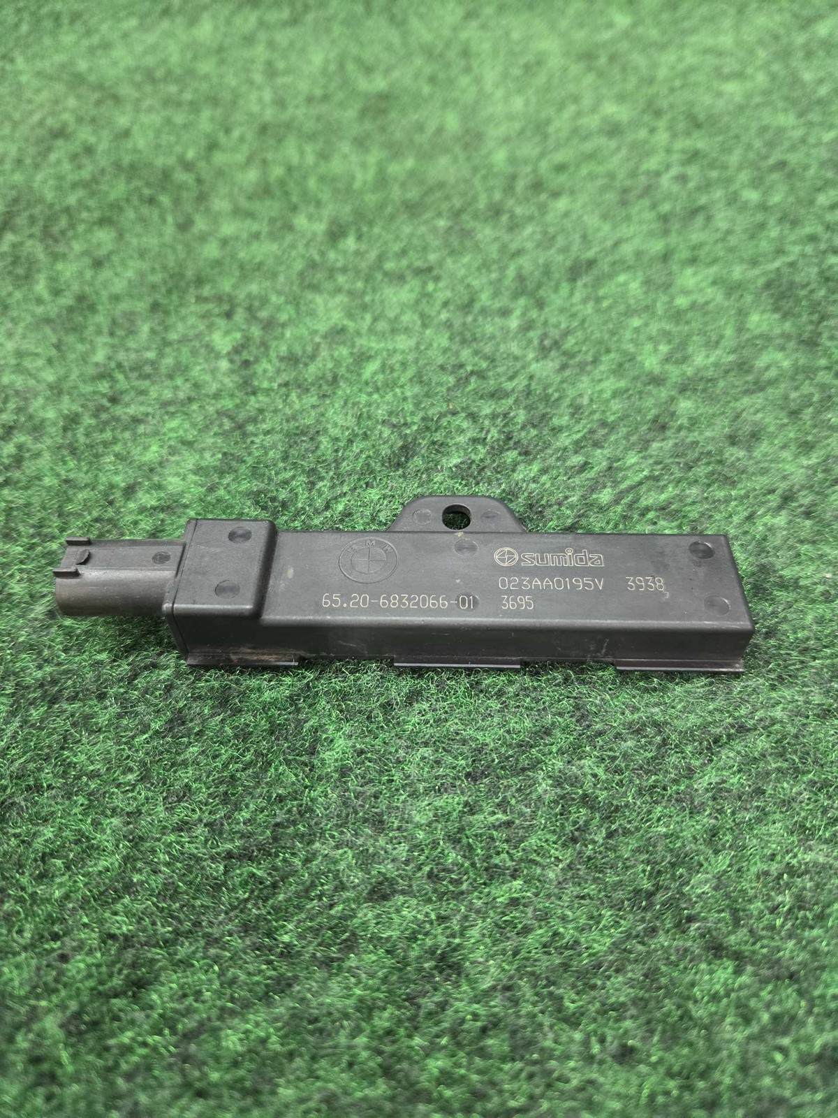 2019-2023 Bmw X6 Comfort Assembly Outside Antenna Oem 65206832066