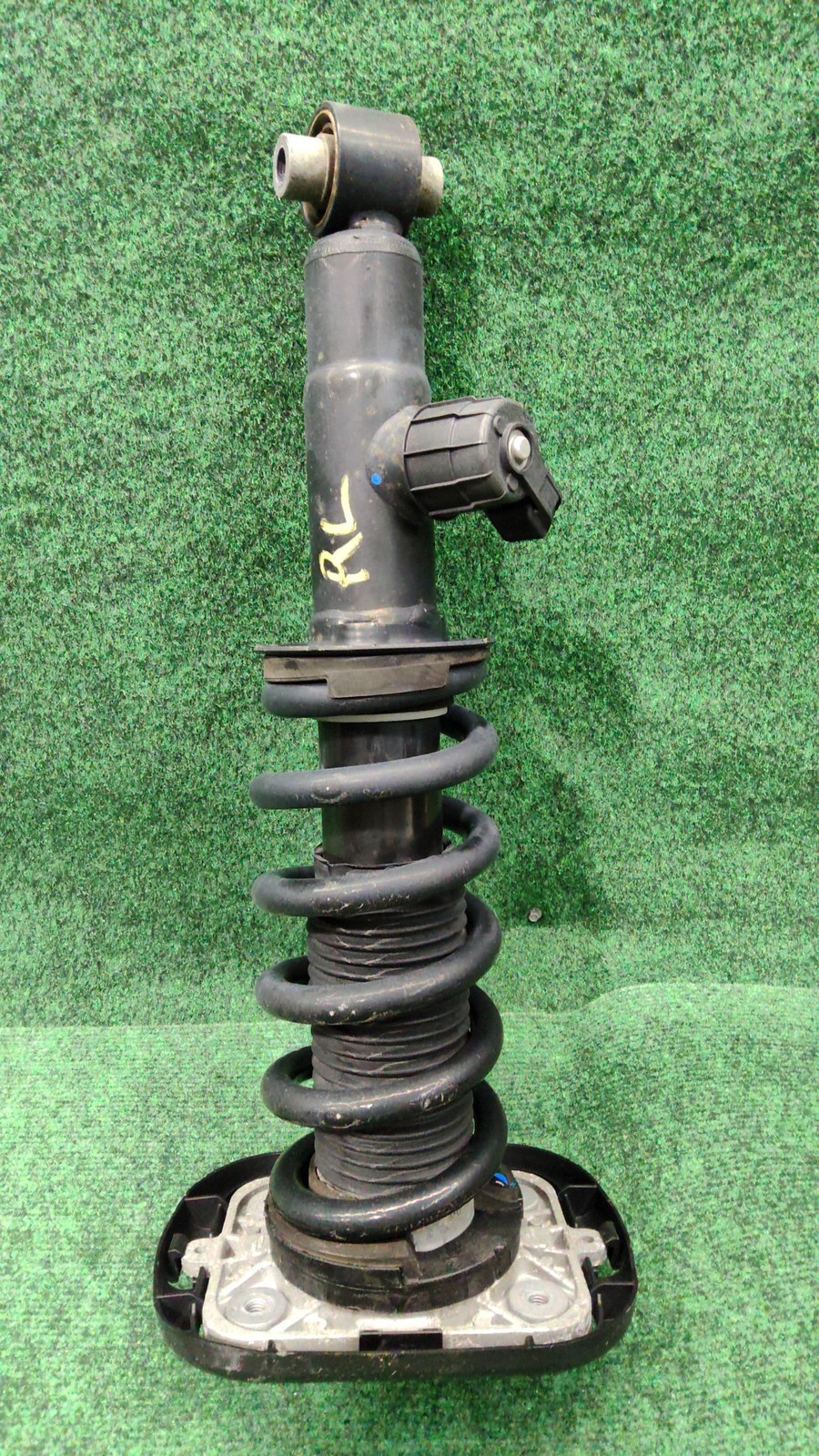 2019-2023 BMW X5 Rear Left Side LH Shock Strut Absorber OEM 37106869023