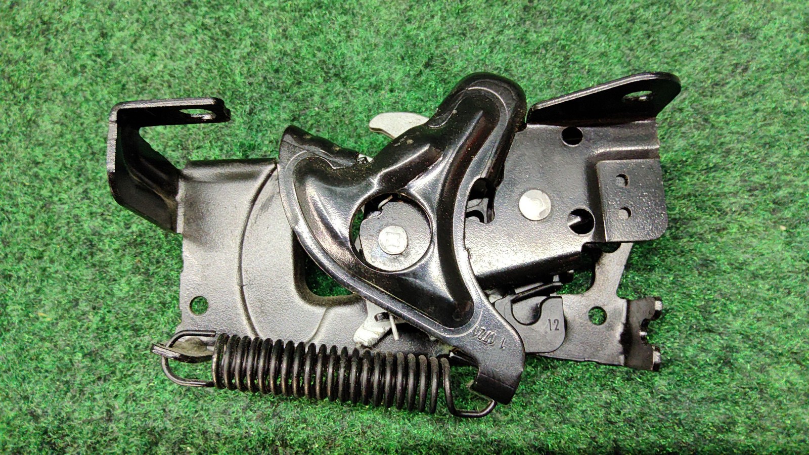 2016-2021 Bmw X1 Hood Boinet Lock Latch Factory Right Oem 51237431370 Original