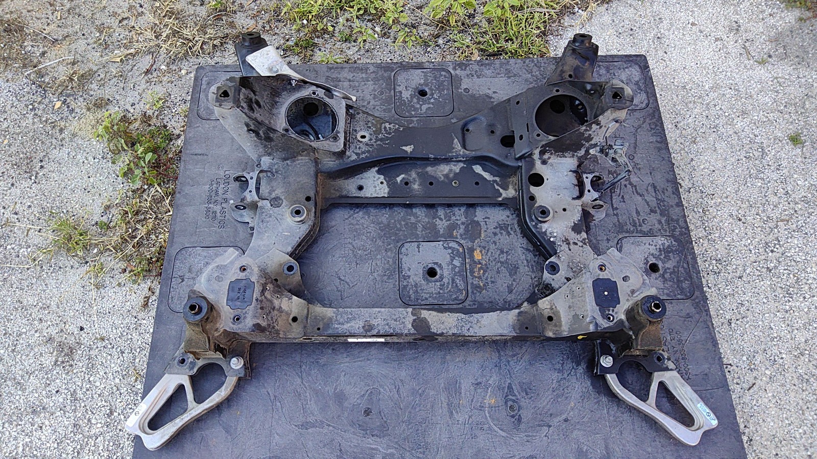 2018-2024 BMW X3 RWD Front Subframe Suspension Crossmember/Cradle OEM31106891261