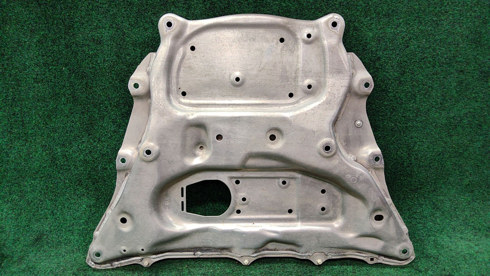 2019-2022 BMW X5 Front Lower Engine Powertrain Skid Plate OEM 31106862071