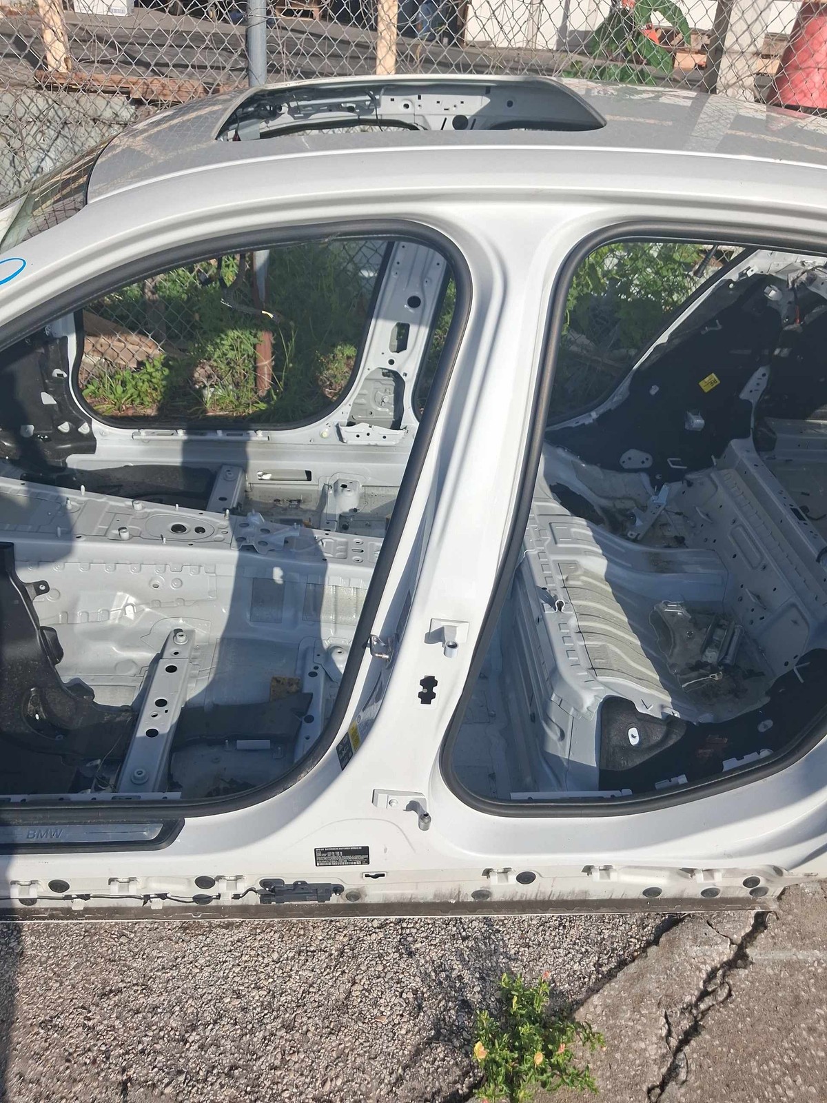 2018-2022 Left Center B-Pillar Panel Mineral White A96 OEM 41007493259
