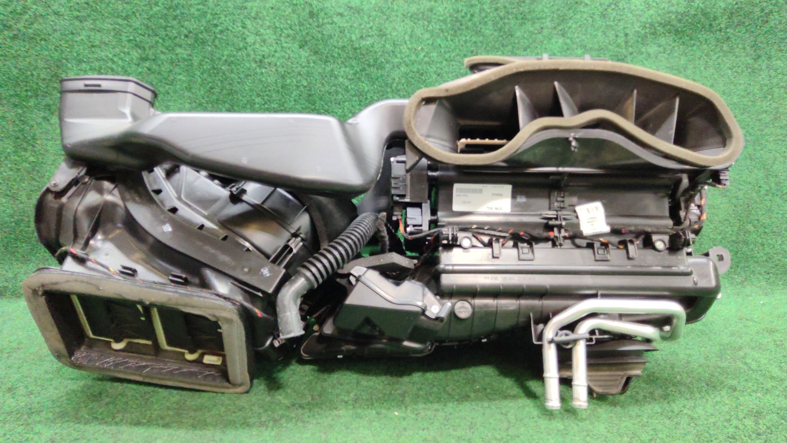 2017-2019 Audi A4 Evaporator Housing 69k Mls Oem 4m1820024b / 4m1820023a
