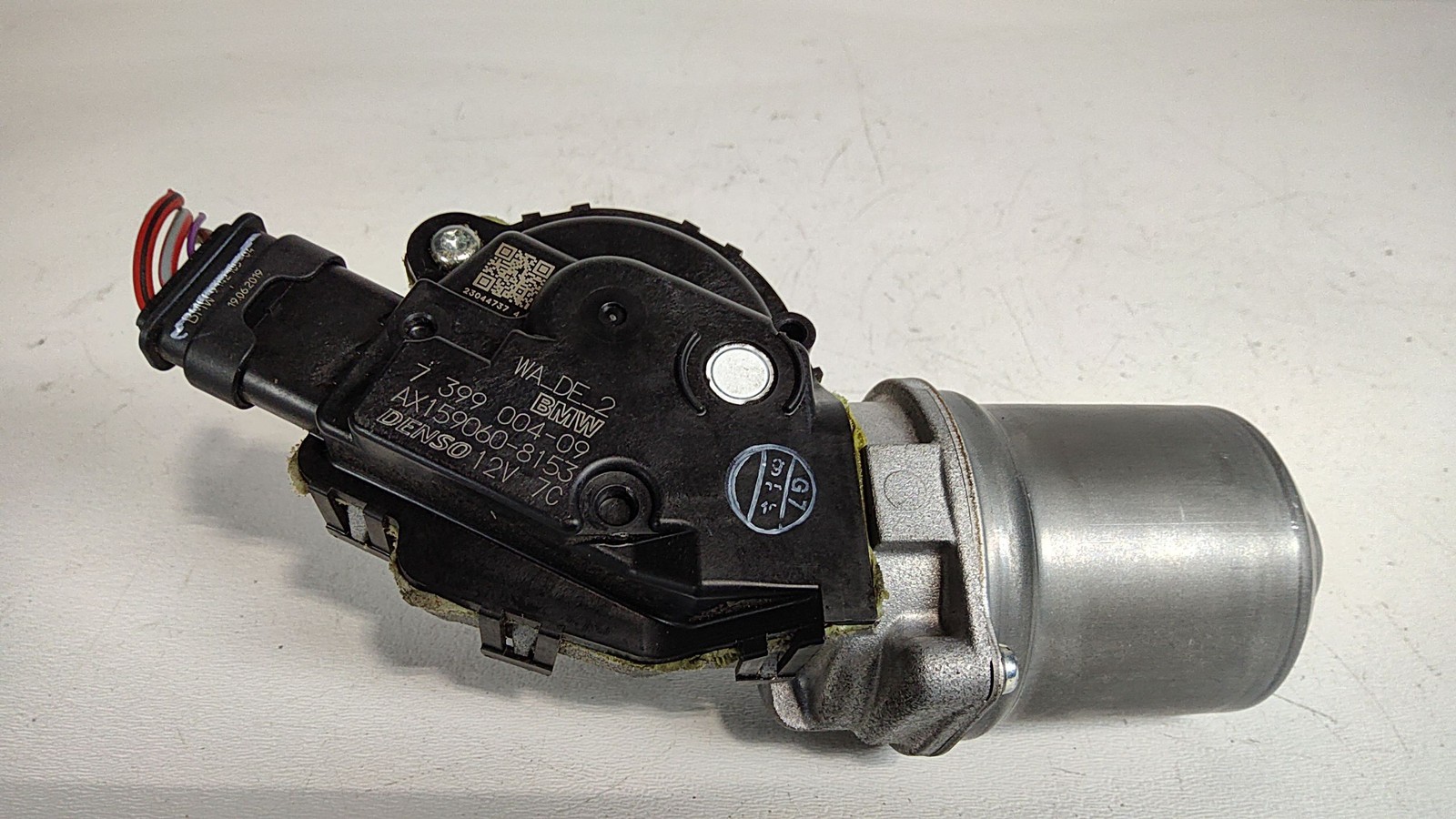 2018-2024 BMW X3 Front Windshield Wiper Motor OEM 61617399004