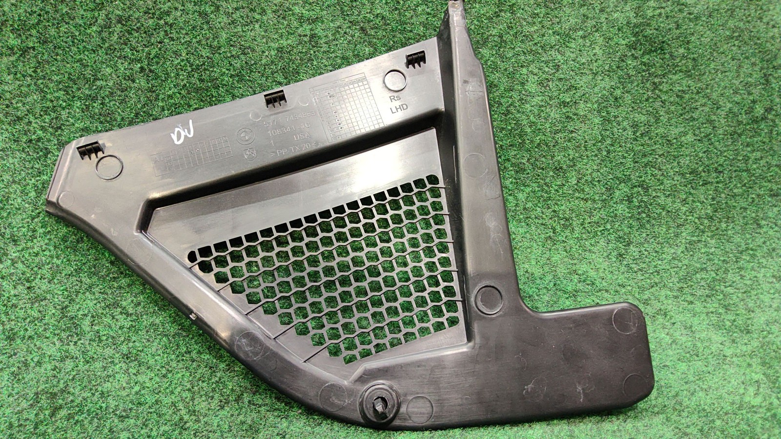 2019-2023 BMW X5 Front Left Windshield Cowl Vent Panel 51717434883