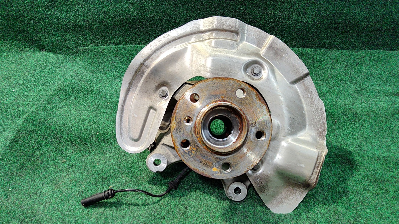 2016-2022 Bmw X1 Knuckle Front Left Oem 31216860991 31216860993 31216870837