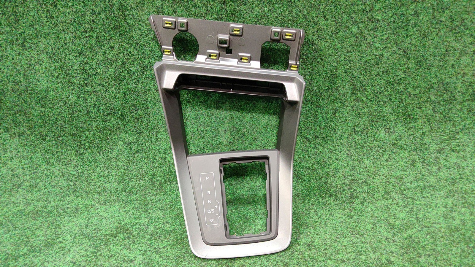 2019-2025 Audi Q3 Center Console Shifter Cover Bezel Oem 83b713463a / 83b864260
