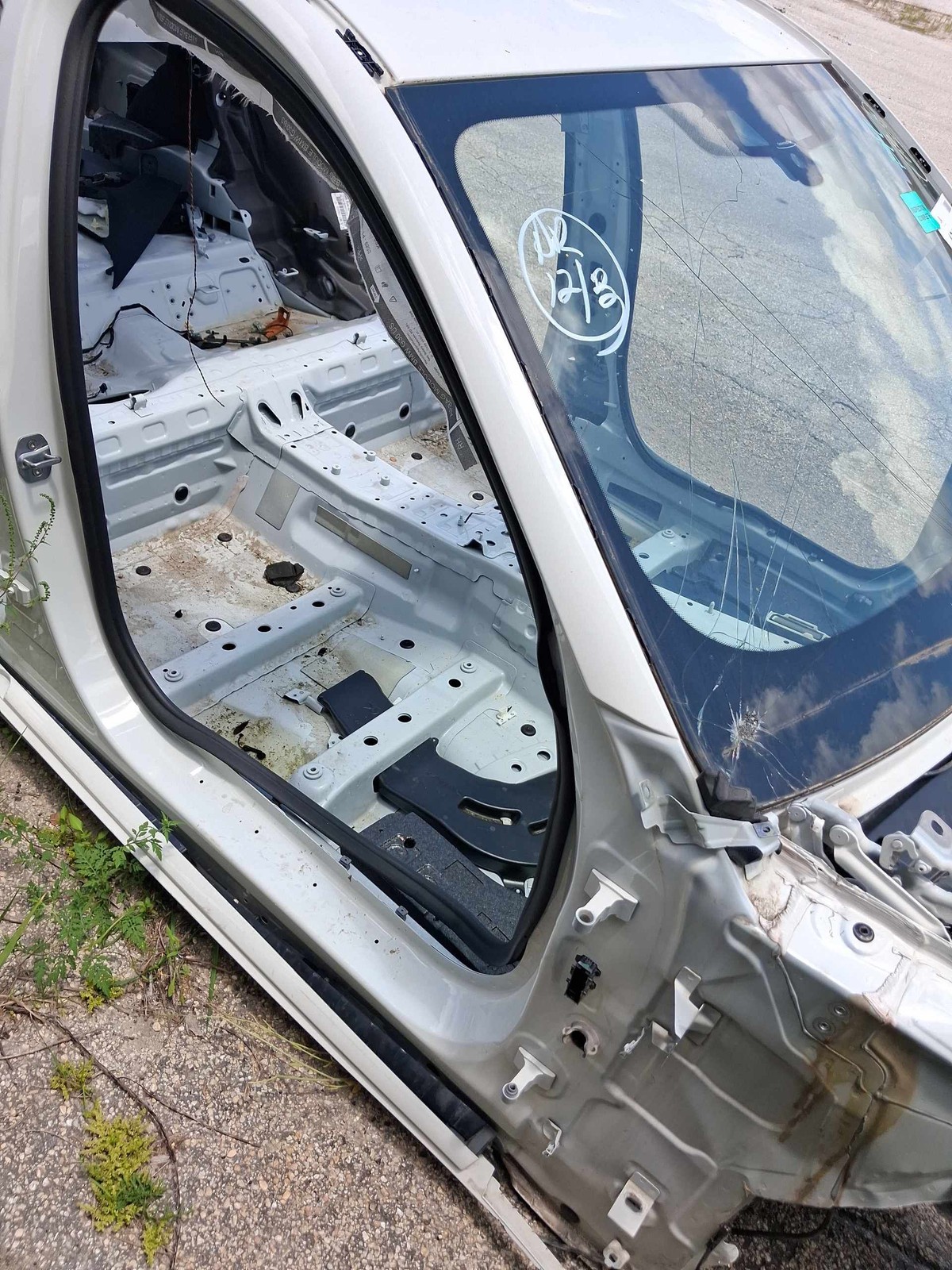 2017-2023 BMW 530i Right A-pillar Body Frame Alpine White 300 OEM 41007437594