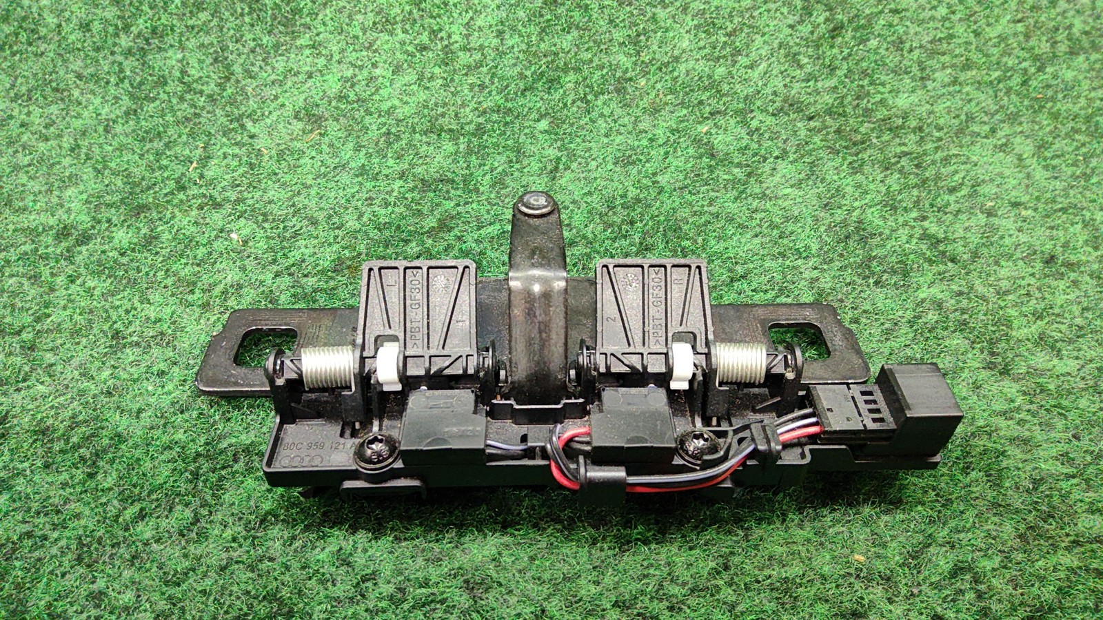 2023 Audi Q5 Rear Tailgate Trunk Lid Light Lamp Switch Oem 80c959121a