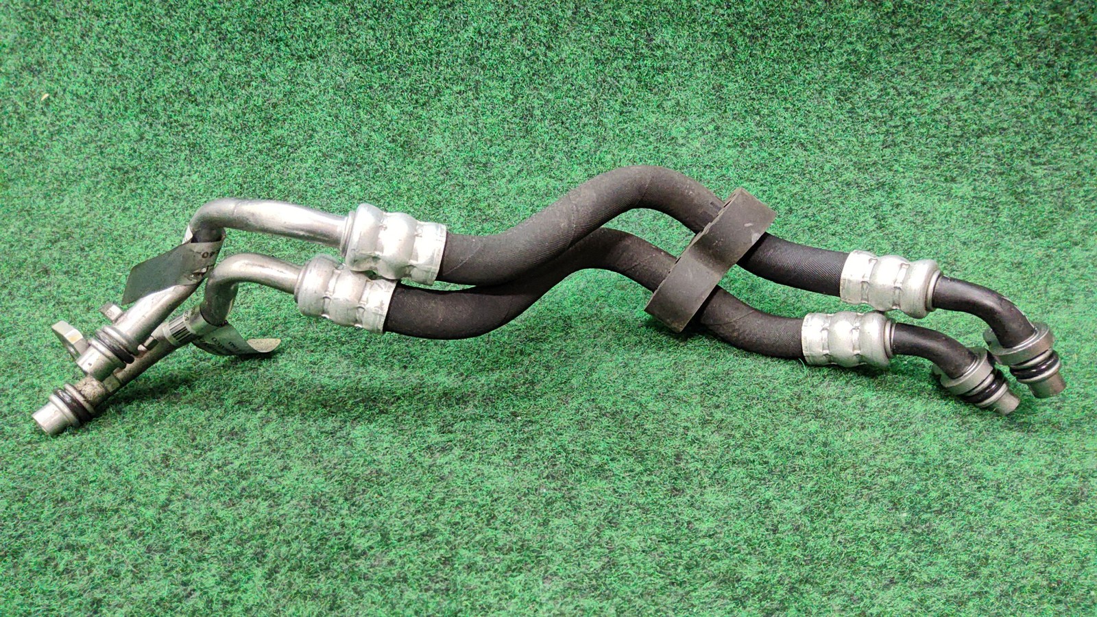 2021-2023 Audi Q3 Oil Pressure Line Oem 5qf317820a