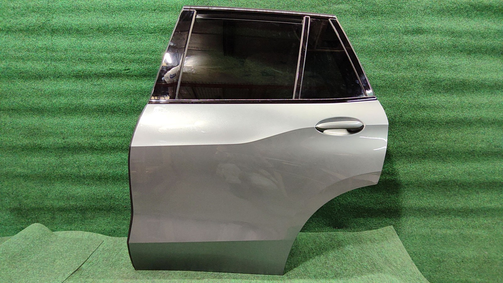 2024-2025 Bmw X5 Left Side Door skyscraper Greymetal/c4w oem 41522642779