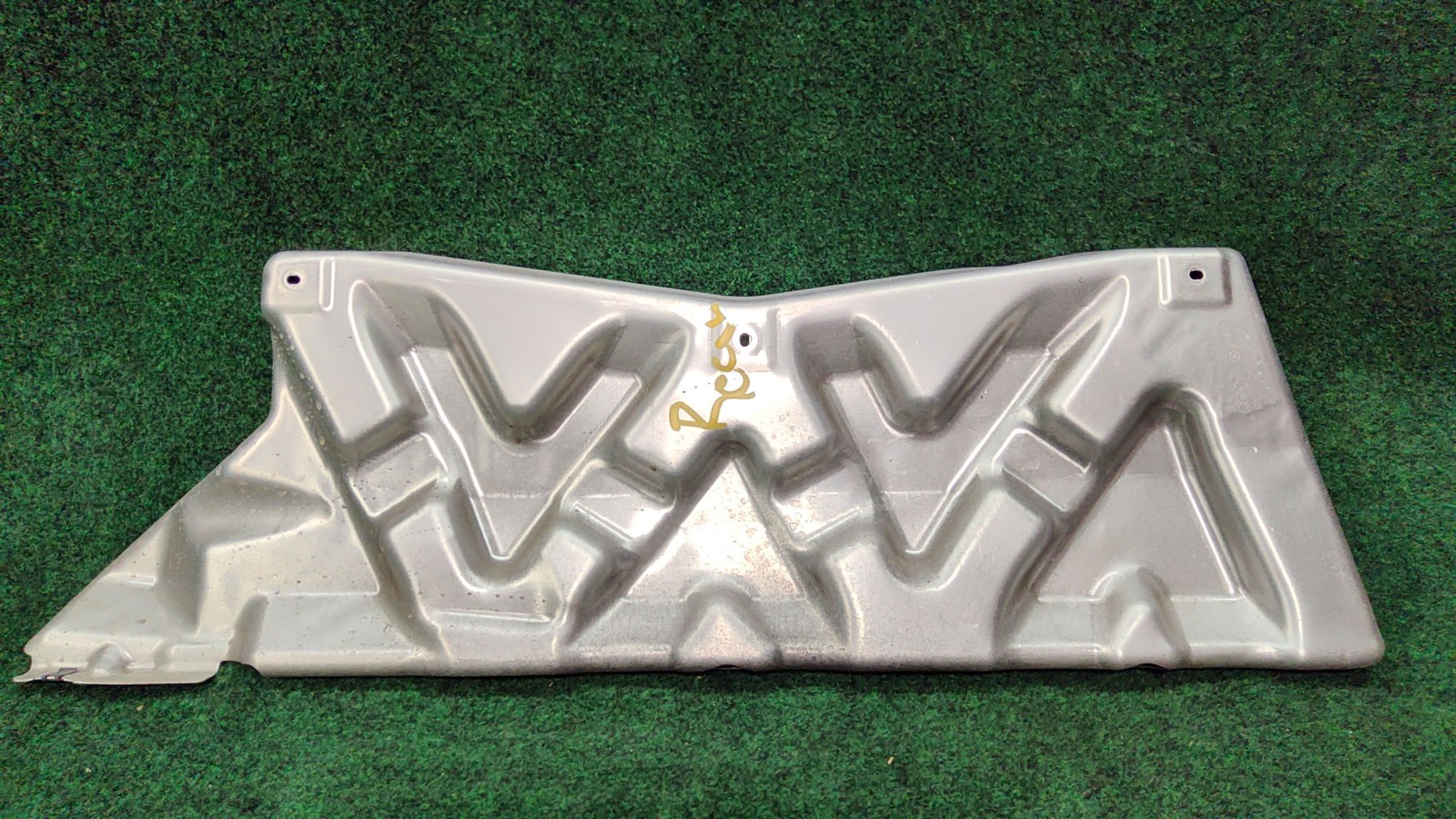 2023 Audi Q5 Rear Bumper Center Support Holding Strap Oem 80a807329c