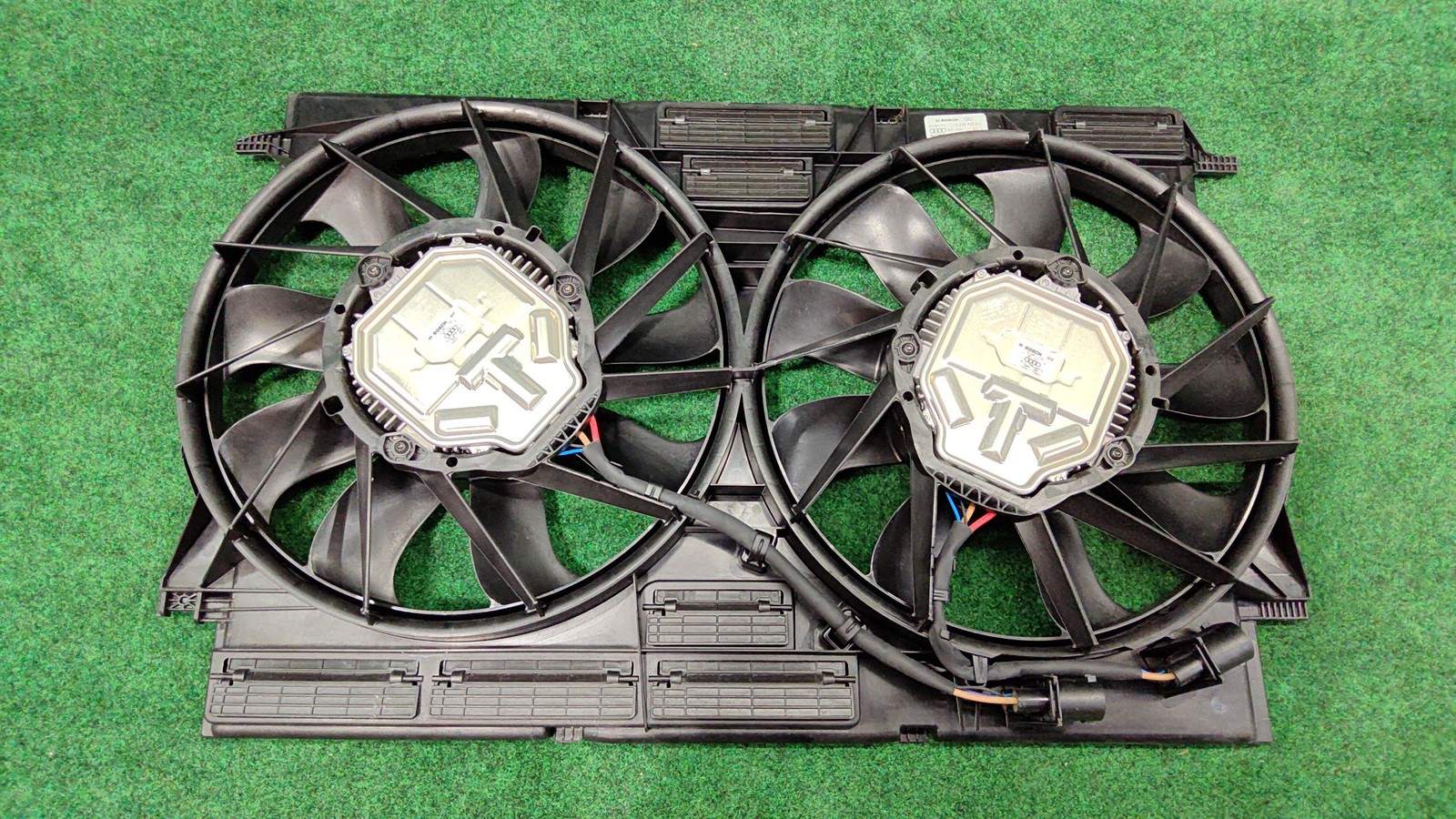 2017-2024 Audi Q7 Quattro Engine Cooling Fan Shroud Oem 8w0121207c