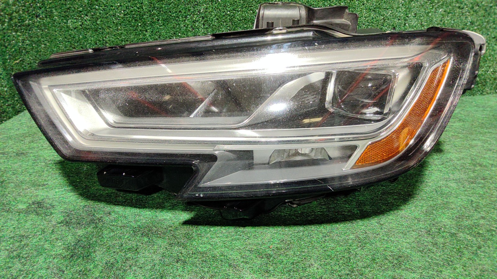 2015-2020 Audi A3 Quattro Left Headlamp Assembly Led Oem 8v0941773e