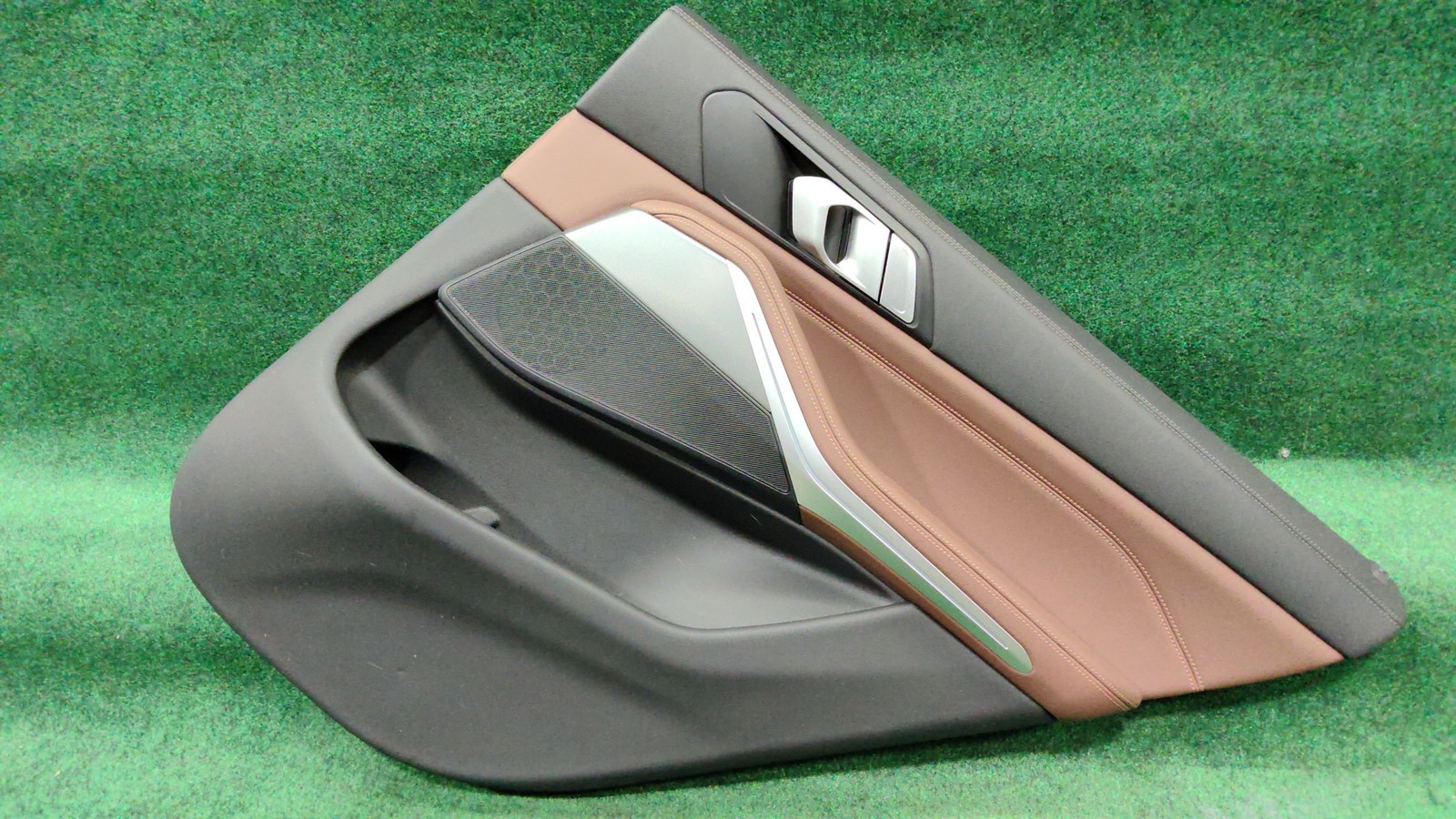 2019-2022 BMW X5 Rear Right Inner Door Trim Panel Vernasca Coffe OEM 51429474088