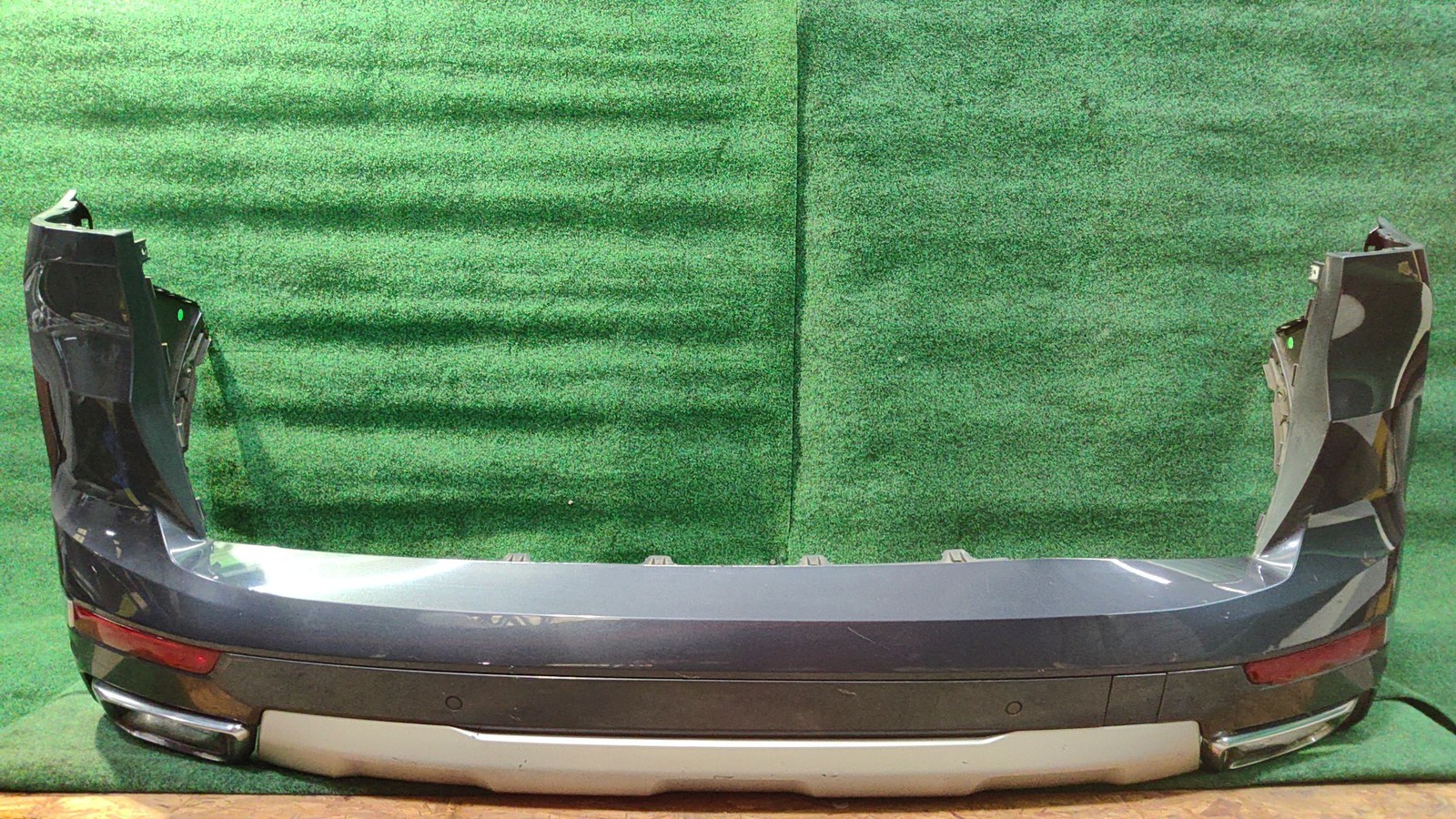 2019-2022 Bmw X7 Bumper Trim Panel Colorblack/mcsw Oem 51125a0bd58 Original