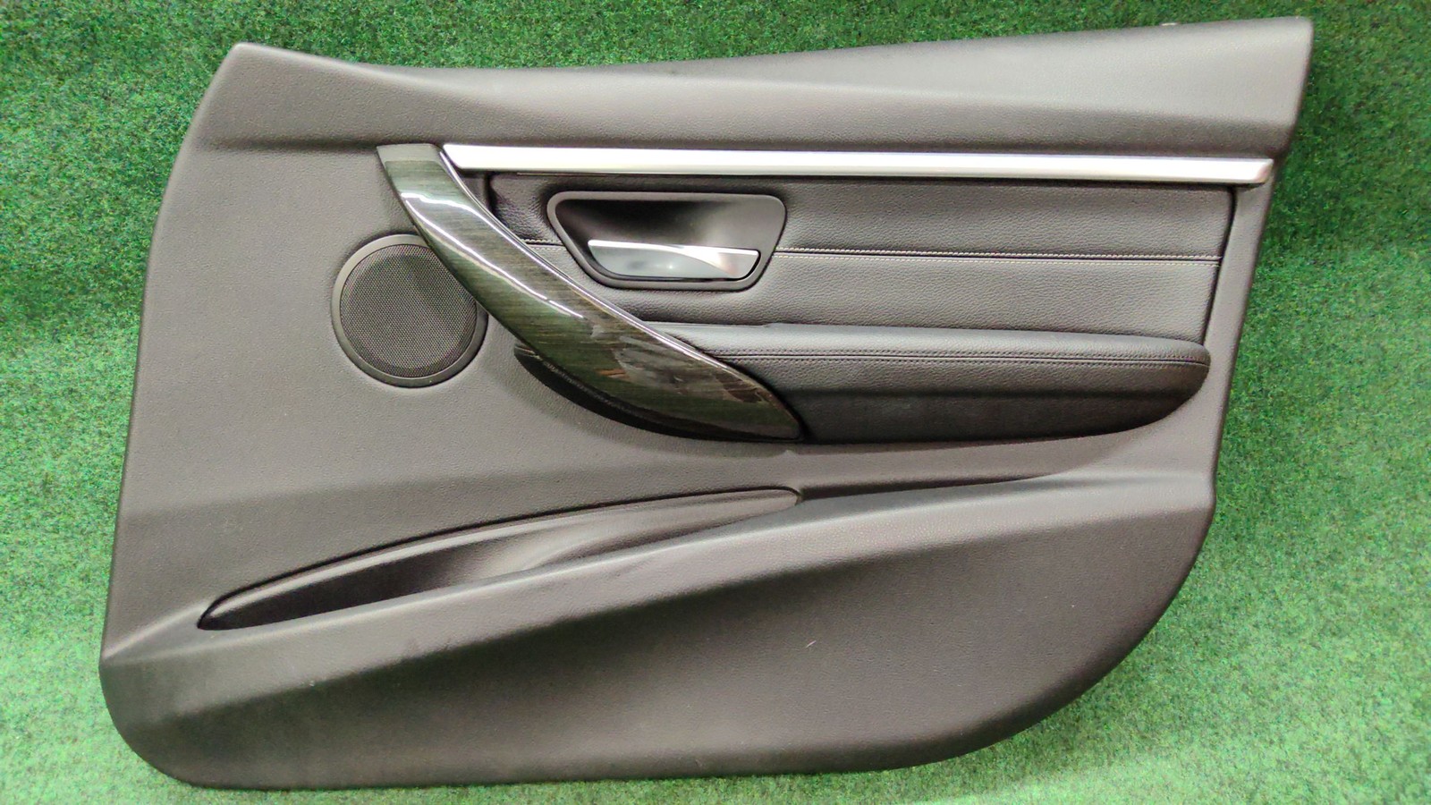 2012-2019 BMW 330 Front Right Side Door Trim Panel  OEM 51417279194  51417436532